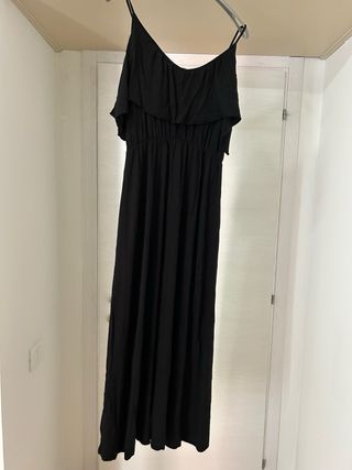 Vestito lungo nero con volant