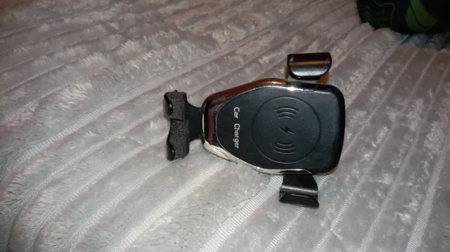 Cargador inalámbrico coche