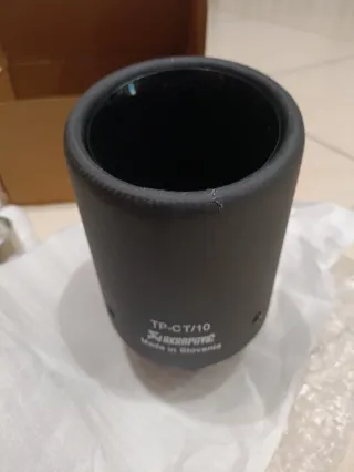 Terminale Akrapovic singolo carbon look Opaco 54mm