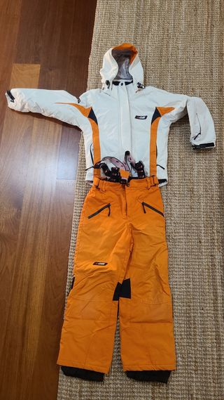 Equipacion de esquí marca Söll Talla 8