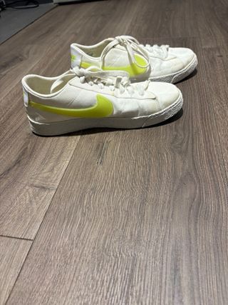 Nike Blazer Low Talla 38.5 Verde/Blanco