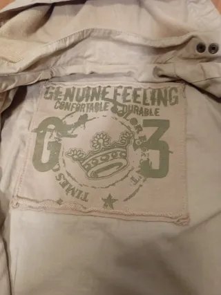 Chaqueta Bershka Beige con Capucha