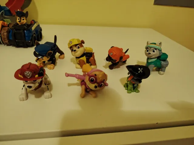 Camión Patrulla Canina con Figuras