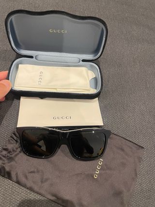 Gafas de sol Gucci negras
