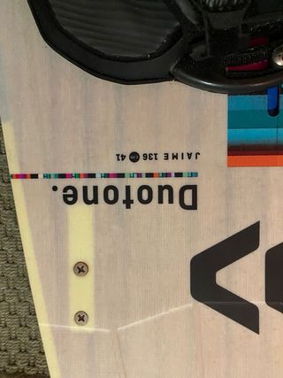 Duotone Jaime 136x41 + straps Brunotti