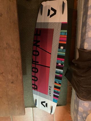 Duotone Jaime 136x41 + straps Brunotti