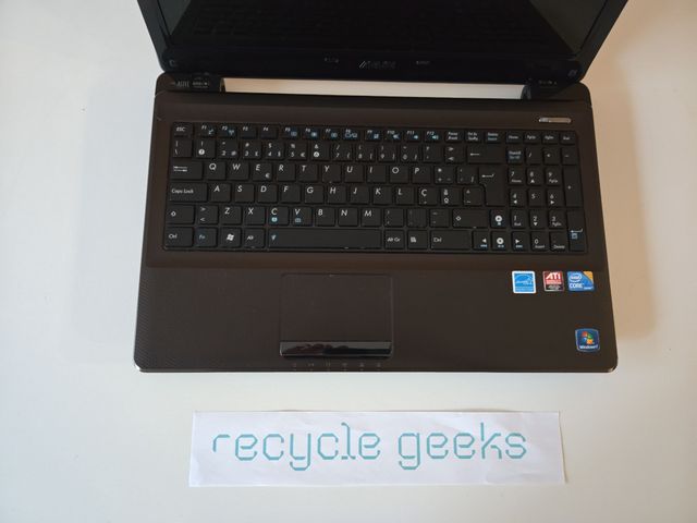 Asus K52J Intel Core i3 2GB Ram 320GB HDD