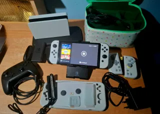 Nintendo Switch OLED Blanca y Funda