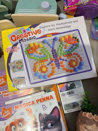 Lotto 51 Giocattoli: Care Bears, Cry Babies, lego