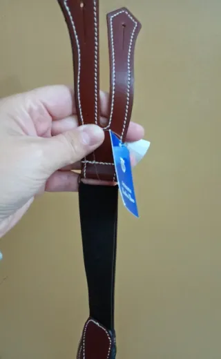 Tirantes de cuero con picado