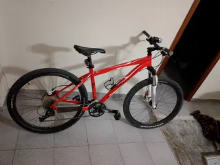 Bicicleta Specialized Rockhopper Roja