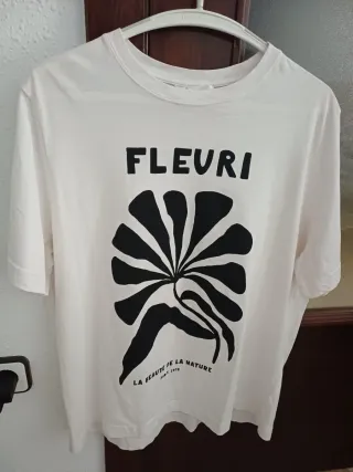 Camiseta H&M Talla XL Estampado Floral