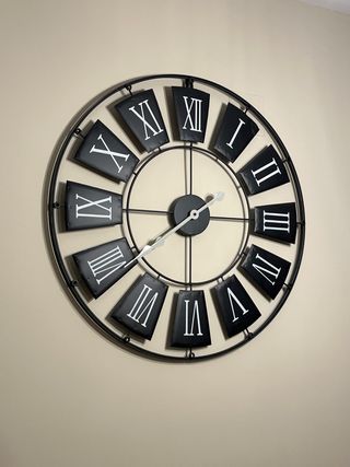 Reloj de Pared Grande con Números Romanos