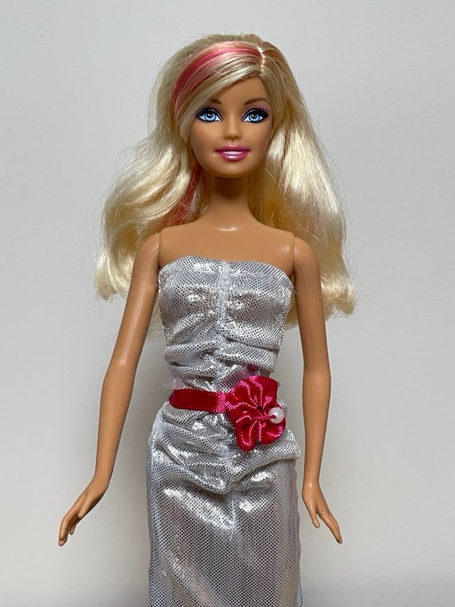 Barbie Halloween Treat Vestido Largo Plateado