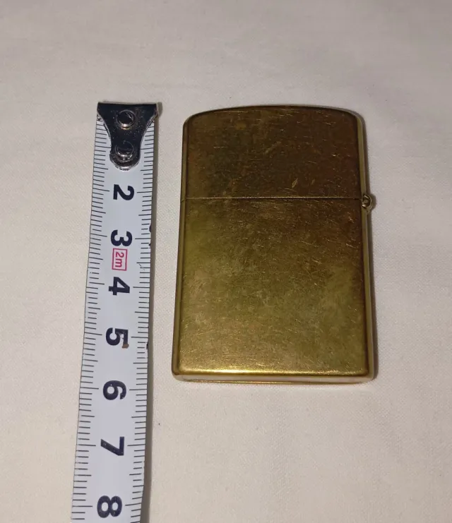 Isquejador Metálico Dourado