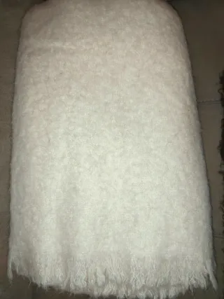 Manta de lana suave color blanco