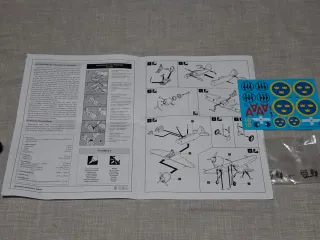Maqueta Avión Reggiane Re 2000 Falco SMER 1/48