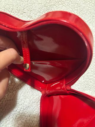 Pochette Moschino a forma di cuore rossa