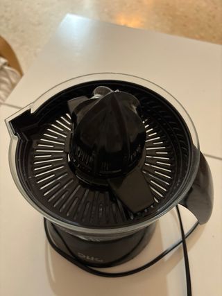 Exprimidor eléctrico DHC