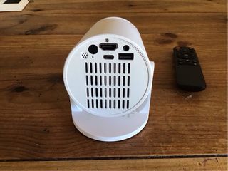 Mini proyector Rotundity WiFi