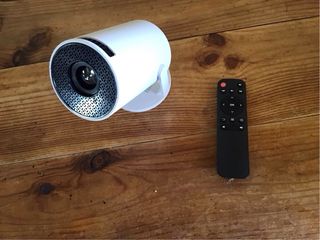 Mini proyector Rotundity WiFi