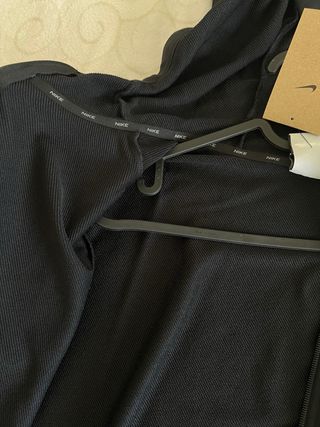 Sudadera Nike Negra con Cremallera