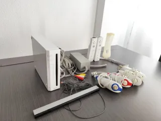 Consola Nintendo Wii Blanca + Accesorios