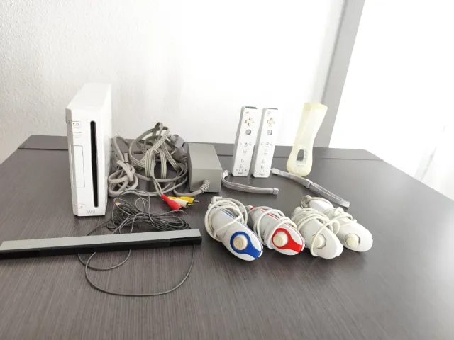 Consola Nintendo Wii Blanca + Accesorios