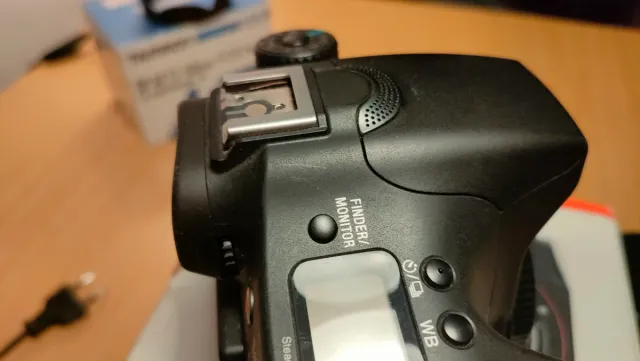 Sony Alpha 68 + Tamron 17-50mm F/2.8