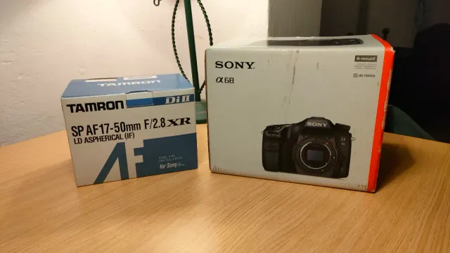 Sony Alpha 68 + Tamron 17-50mm F/2.8