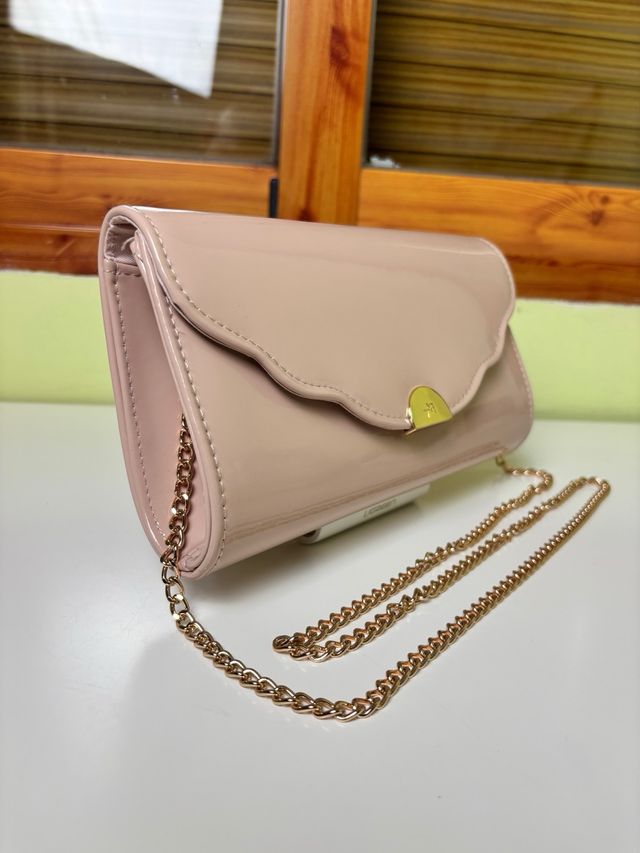 Bolso Clutch Anna Field Cadena Dorada