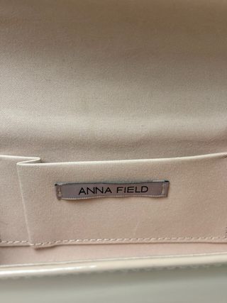 Bolso Clutch Anna Field Cadena Dorada