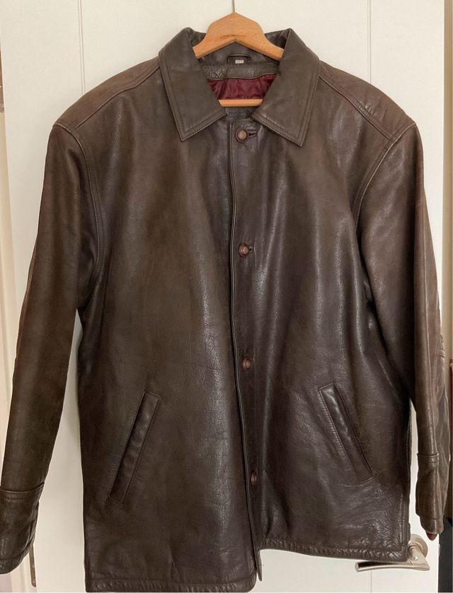 Abrigo de piel marrón