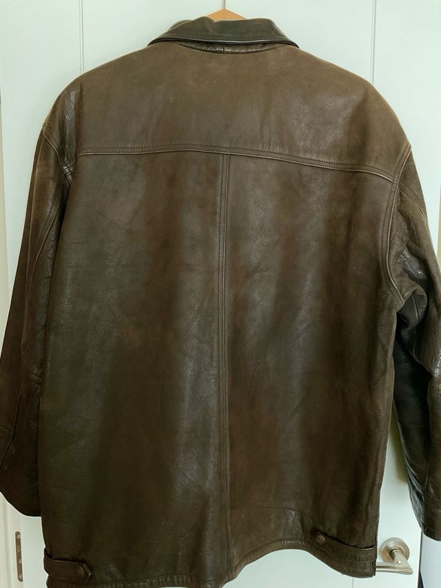 Abrigo de piel marrón