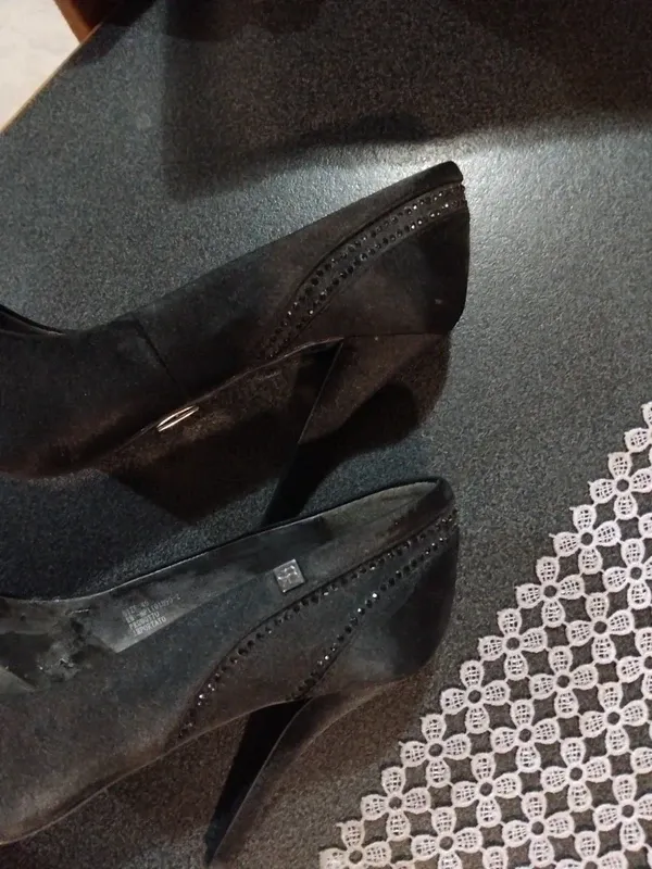 Tacchi neri eleganti