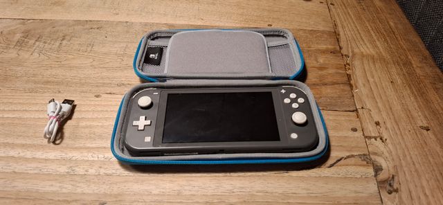 Nintendo Switch Gris + Funda