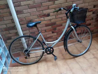 Bicicleta de paseo. Está en Almería capital