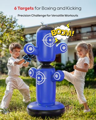 Sacco da boxe gonfiabile con guantoni