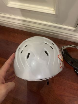Casco de esquí + 3 gafas – todo en buen estado