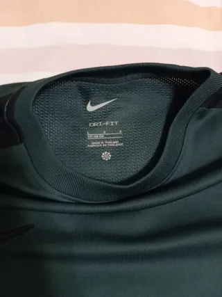 Camiseta Nike verde agua deporte T. 147-158cm