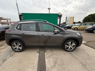 PEUGEOT 2008 Allure 1.2 PureTech