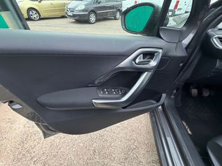 PEUGEOT 2008 Allure 1.2 PureTech