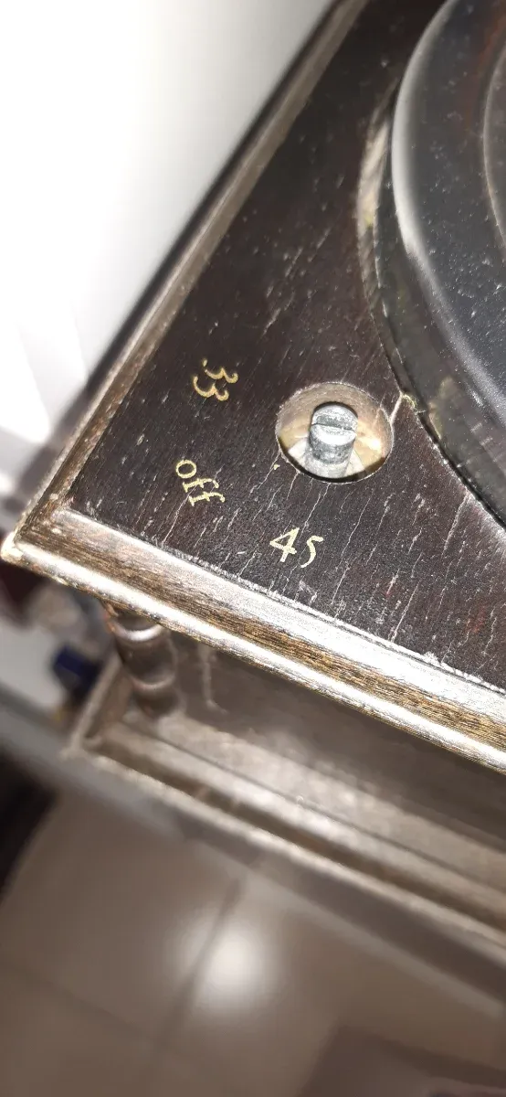 Gramófono antiguo de madera 19x19 cm, Con pilas