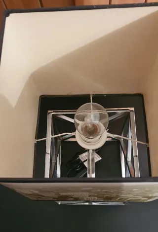 Lampada da tavolo design moderno