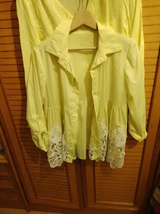 2 Camisas Amarillas Mujer