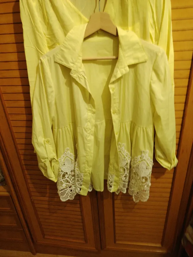 2 Camisas Amarillas Mujer