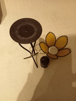 Portacandele decorativo giallo e nero