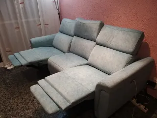 Sofá 3 plazas azul/gris con cargador USB