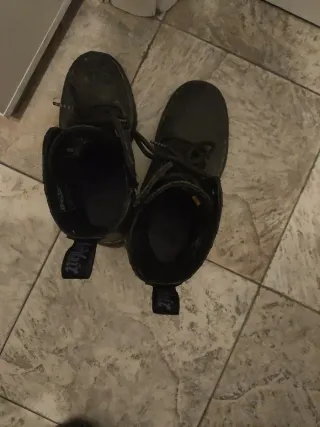 Anfibi Dr. Martens neri