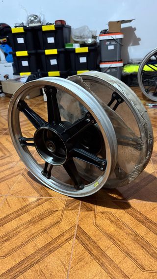 Llanta Akront Aro 18-1.6